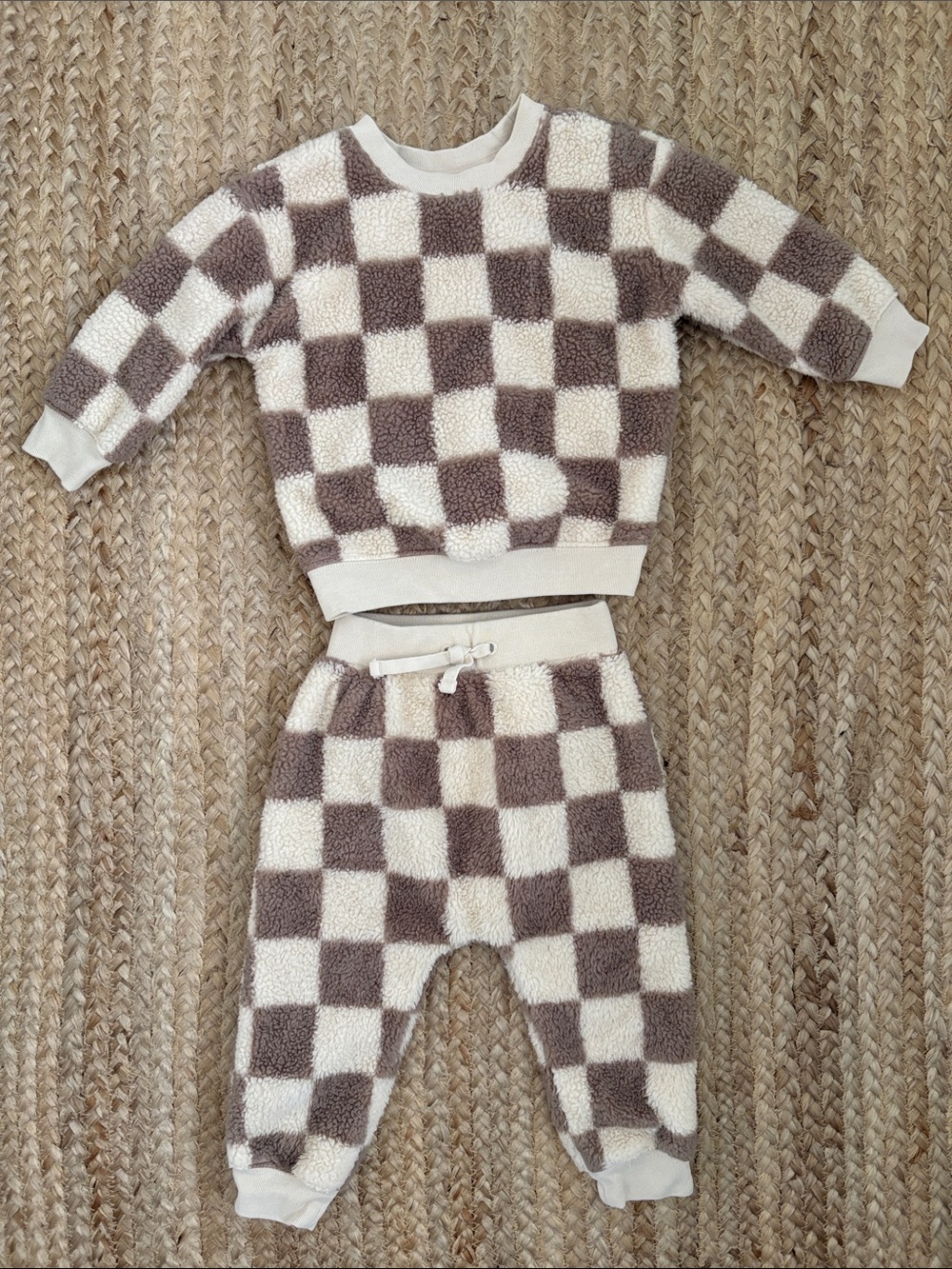 Baby gap Sherpa checkered outfit